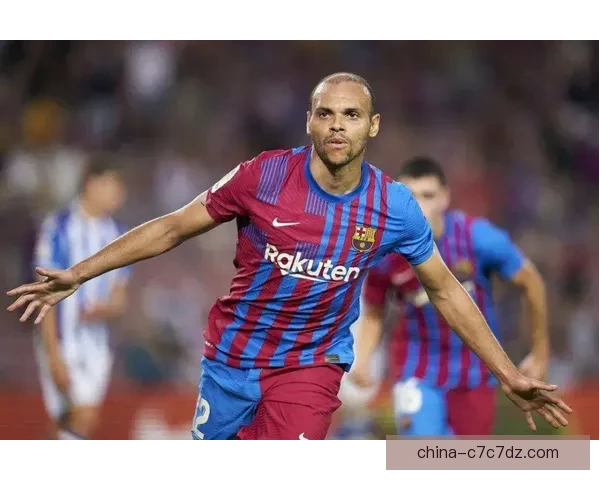 曼萨诺因皇社战巴萨被停哨一轮 曼萨诺因皇社战巴萨被停哨一轮